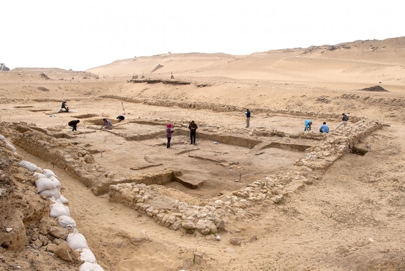 Struktur rumah kuno yang ditemukan di dekat piramida Giza.