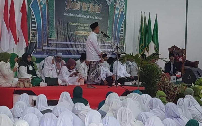 Suasana acara Halal Bihalal dan Silaturahim Kader serta Pengurus Cabang Nahdlatul Ulama (PCNU) Kota Salatiga, yang digelar Pengurus Cabang PCNU Kota Salatiga, di gedung Makutarama, Kota Salatiga, Ahad (5/6).