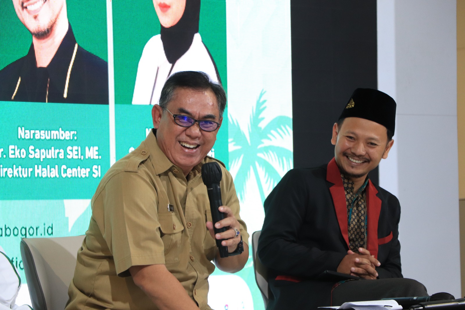 Suasana Bogor ICMI Islamic Festival 2025. Pemerintah Kota Bogor bersama para pelaku usaha dan stakeholder terkait tengah gencar membangun ekosistem halal guna mendukung pertumbuhan UMKM.