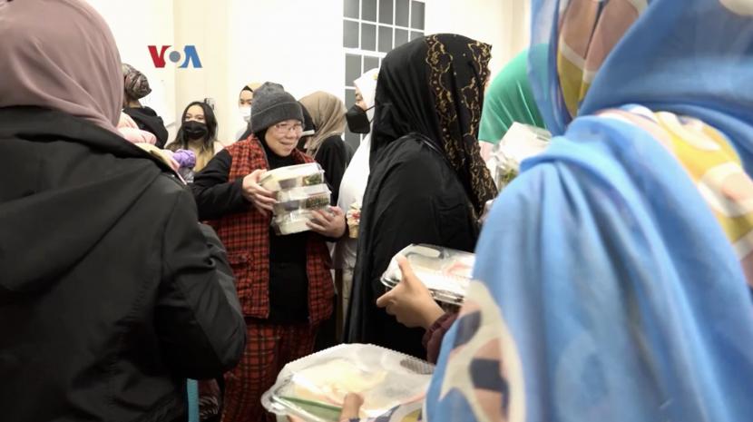 Suasana buka puasa bersama di Maryland, AS