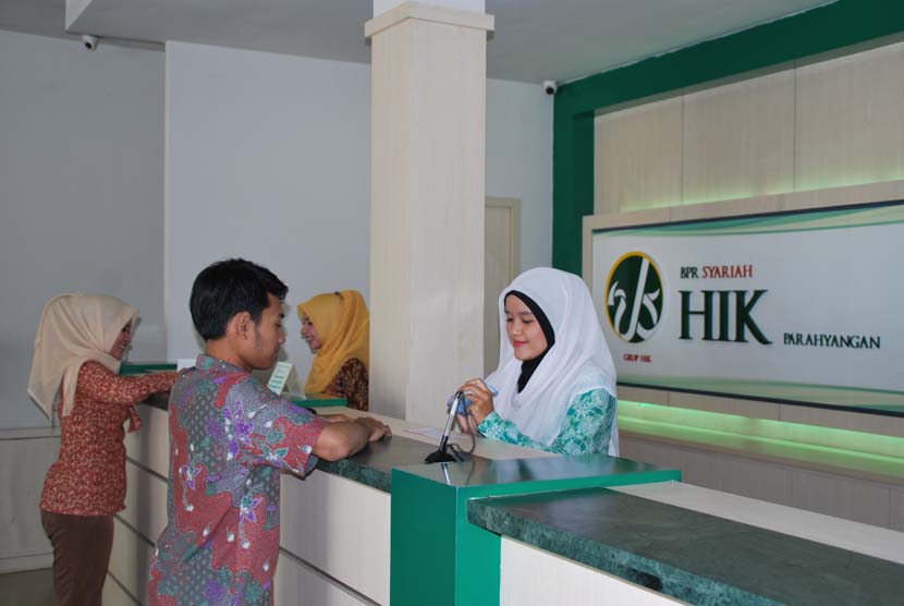 Suasana counter BPRS HIKP