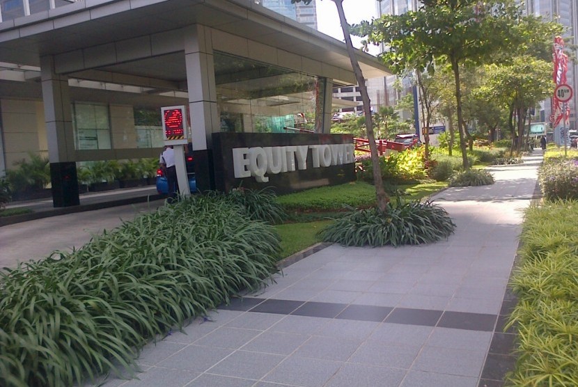 Suasana di Equity Tower, tempat Kernell Oil berkantor, Jakarta