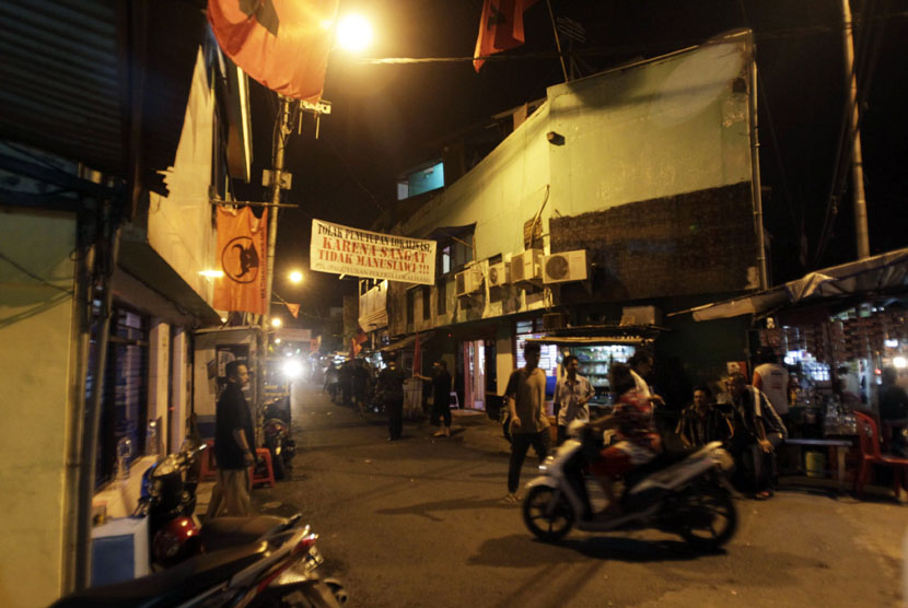 Suasana di lokasi prostitusi Dolly, Surabaya, belum lama ini.