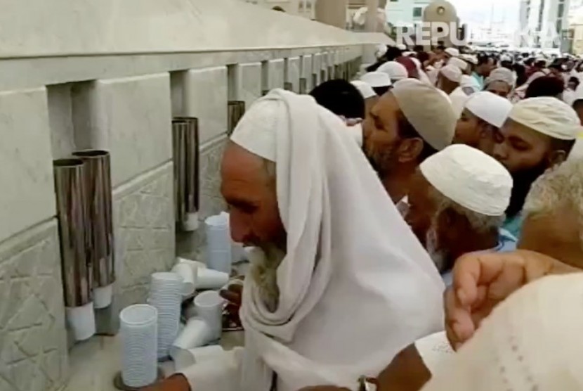 Suasana di Masjid Nabawi