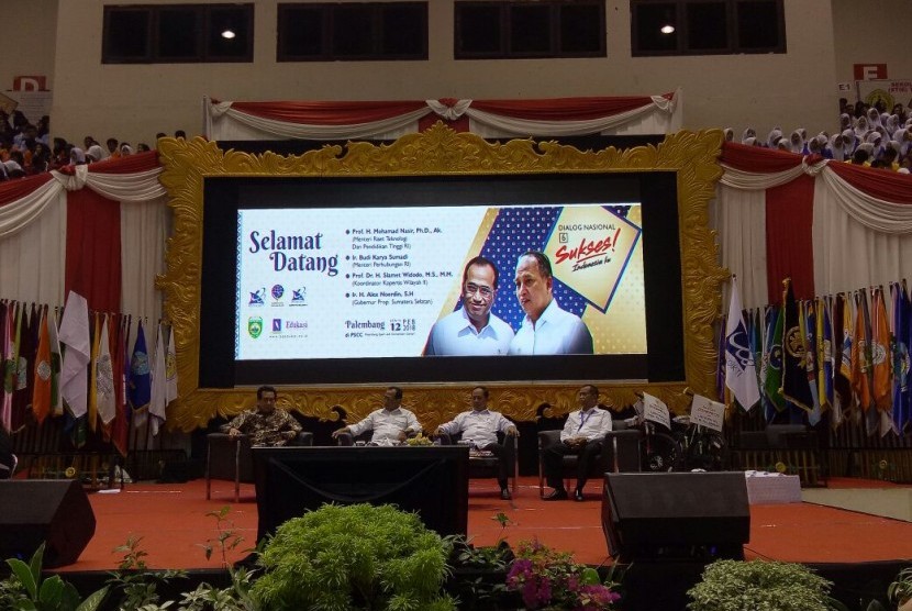 Suasana dialog nasional 