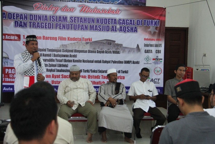 Suasana dialog tentang setahun kudeta gagal Turki, di Banda Aceh, Jumat (21/7).