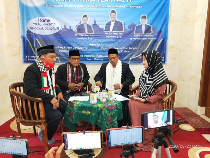 Suasana dialog virtual dalam rangka menyambut Tahun Baru Islam, 1 Muharram  1442 H yang diadakan oleh Yayasan Pendidikan Umat (YPU) Bina Ilmu Parung, Bogor, Kamis (20/8).