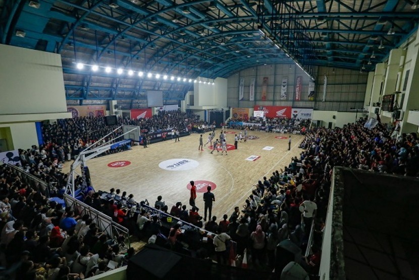 Suasana final Honda DBL DKI Jakarta Series 2018-East Region, Jumat (2/11) di GOR Rawamangung, Jakarta Timur.