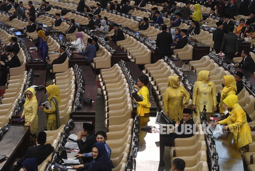 Suasana Gedung Nusantara sebelum acara upacara pelantikan presiden dan wakil presiden periode 2019-2024 di Kompleks Parlemen, Senayan, Jakarta, Ahad (20/10/2019).