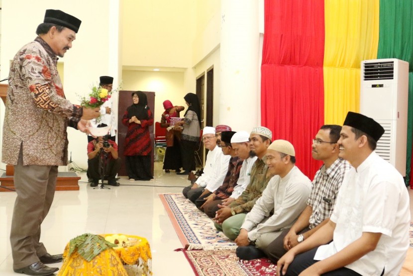 Suasana halal bihalal yang digelar keluarga besar UIN Ar-Raniry Banda Aceh, Kamis (20/7).