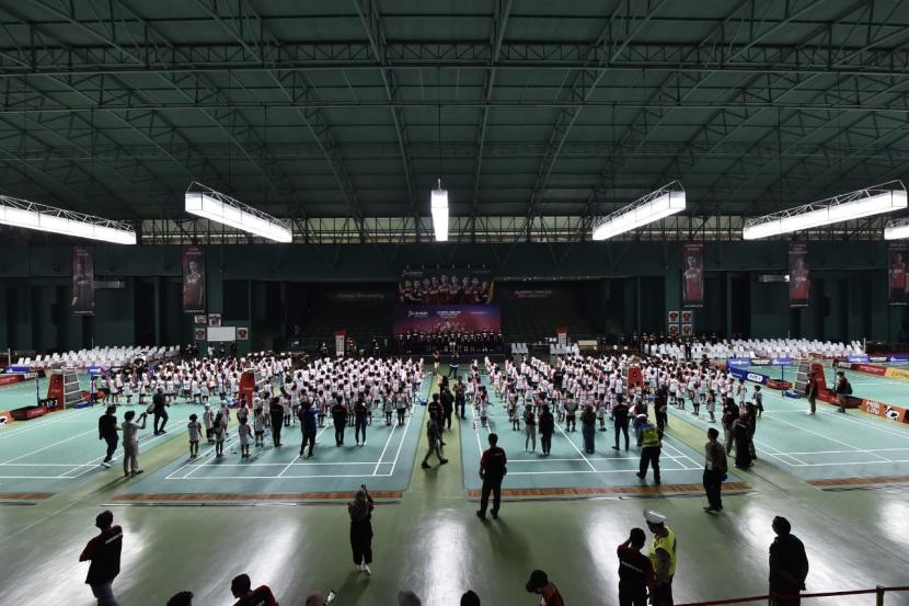 Suasana audisi umum PB Djarum 2022 di Gor Djarum, Jati, Kudus, Jawa Tengah. 