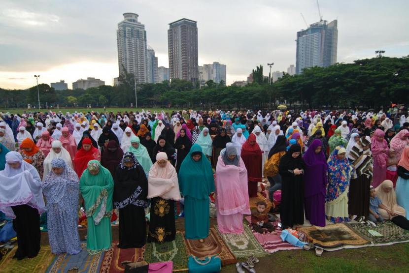Suasana Idul Fitri di Rizak Park Manila, Filipina