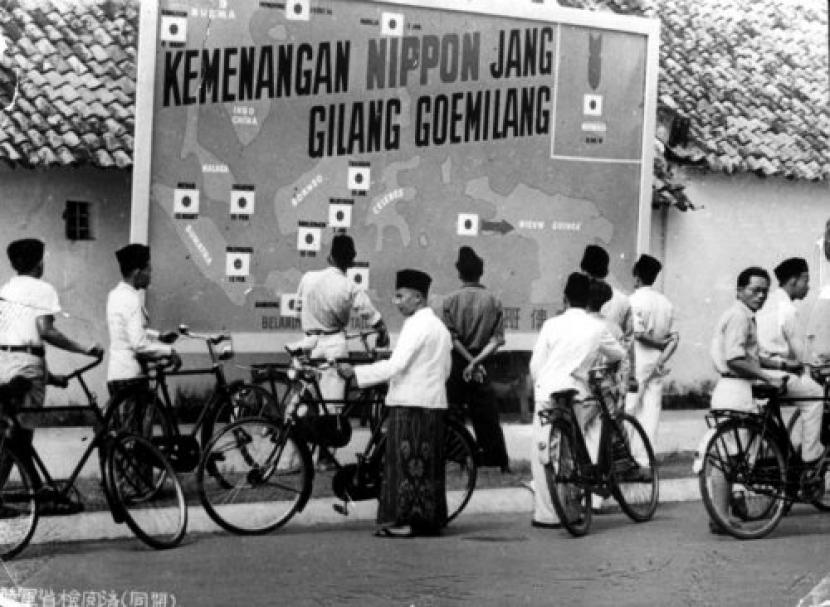 Suasana Jakarta pada zaman Jepang sebelum kemerdekaan.