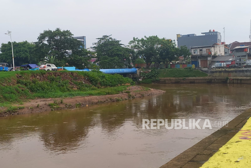 Mayat Lelaki tanpa Kepala Ditemukan di Ciliwung Diduga Pegawai Kemendagri