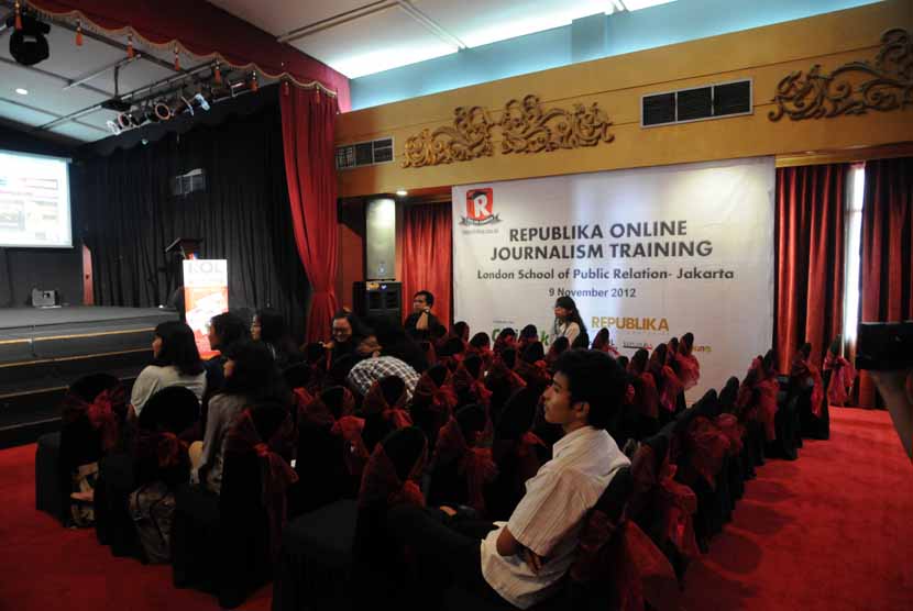 Suasana kegiatan pelatihan Republika Online Journalism Training di kampus London School of Public Relations, Jakarta, Jumat (9/11).