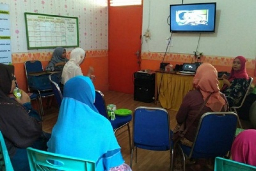 Suasana kelas edukasi ASI yang diselenggarakan oleh Klinik RBG Rumah Zakat.