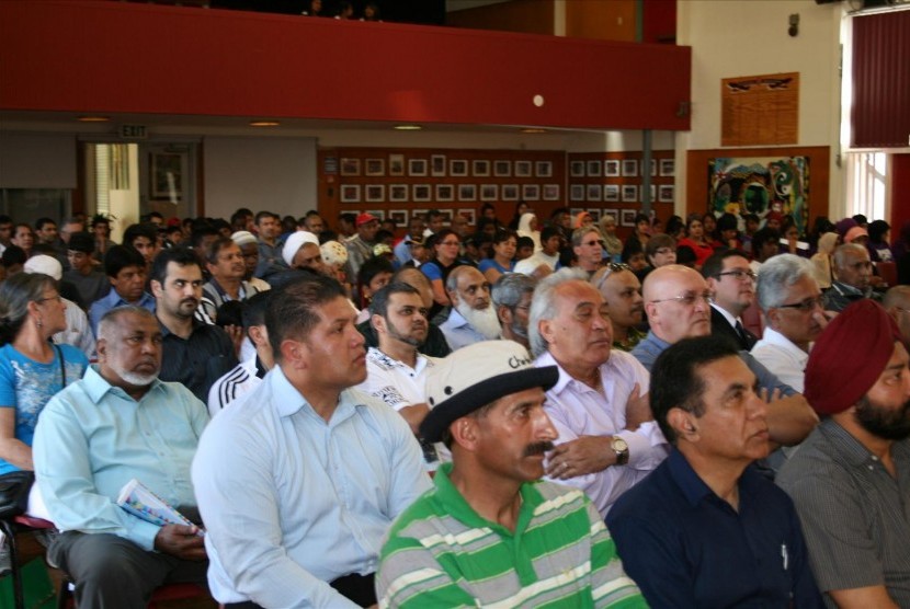Suasana Konferensi Federation of Islamic Association of New Zealand (FIANZ), asosiasi Muslim Selandia Baru.