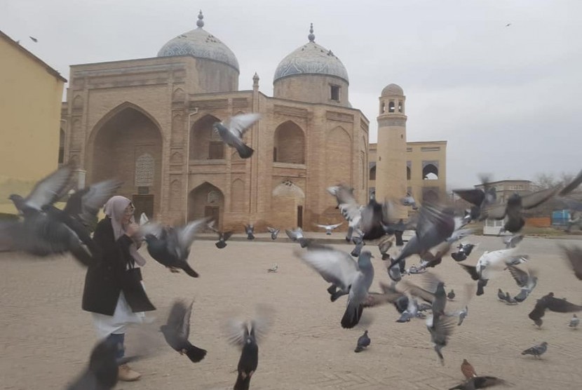 Tajikistan meminta penutupan masjid untuk mencegah corona. Suasana kota Khujand di Tajikistan