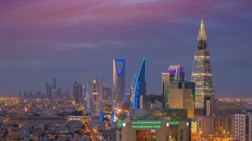 Suasana kota Riyadh, Arab Saudi di malam hari. Saudi Berencana Bangun Pusat Kota Modern Terbesar di Dunia 