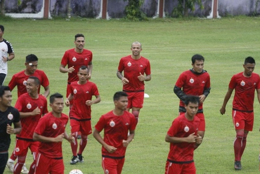 Suasana latihan Persija di Seminyak, Bali, Jumat (26/1).