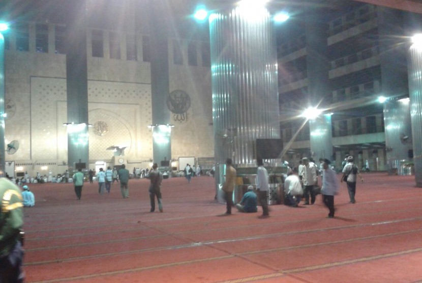 Suasana Masjid Istiqlal jelang aksi damai 112, Jumat (10/2).