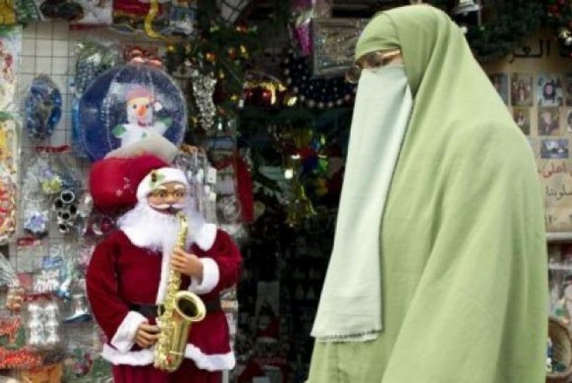 Suasana Natal di Kairo, Mesir.