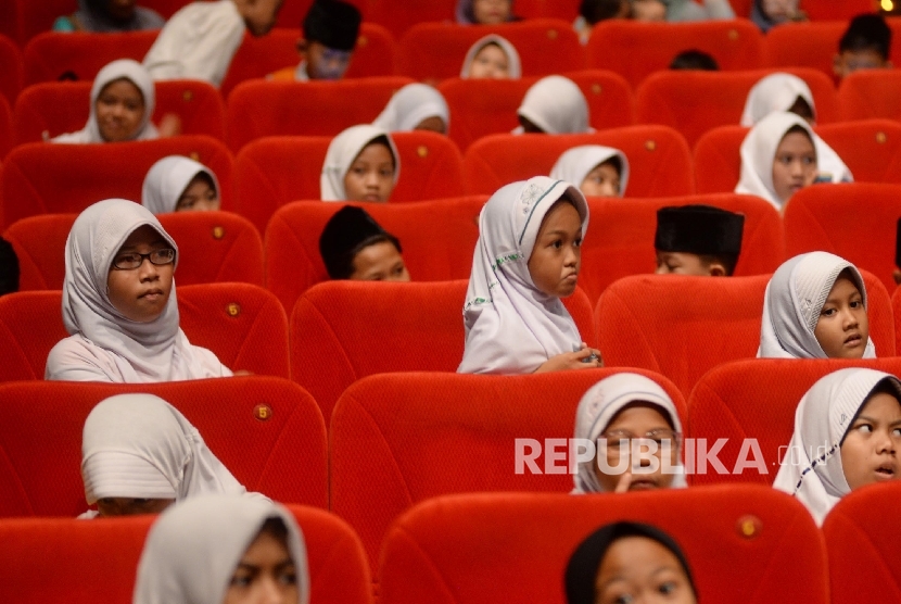  Suasana nonton bareng film Iqro di XXI Epicentrum, Kuningan, Jakarta, Ahad (29/1).