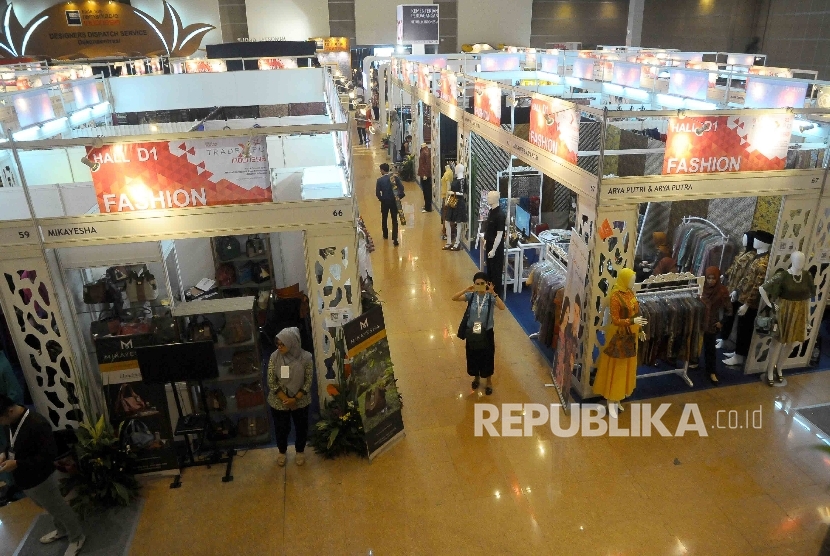 Suasana pameran Trade Expo Indonesia (TEI) 2016 di JIExpo, Kemayoran, Jakarta, Rabu (12/10).