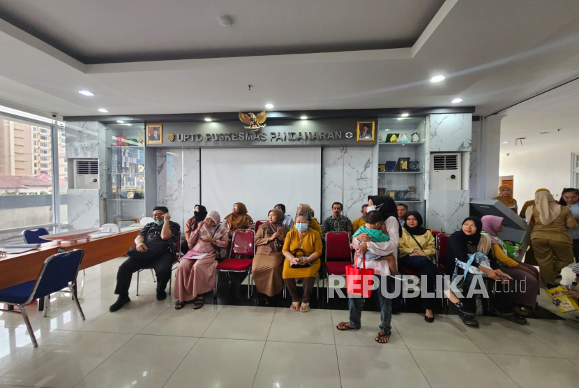 Gagap Digital, Lansia Butuh Pendampingan Akses Program CKG