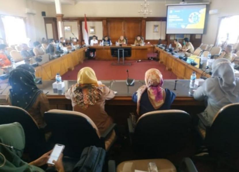 Suasana pelatihan pengelola media sosial (medsos) OPD yang digelar Diskominfo Kota Sukabumi di Balai Kota Sukabumi, Selasa (5/7/2022)