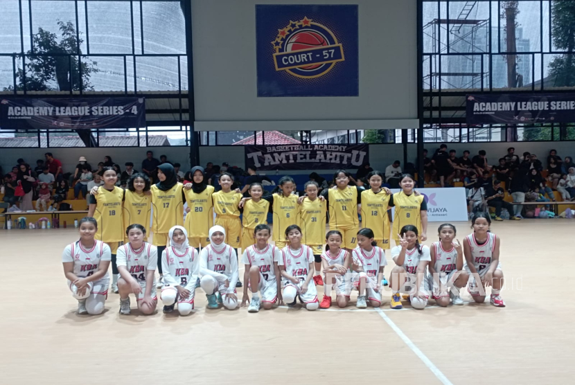 Suasana pertandingan di Liga Akademi Basket