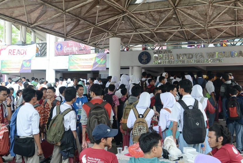 Suasana Pesta Sains Nasional (PSN) 2017 di kampus IPB Dramaga, Bogor, Jawa Barat.