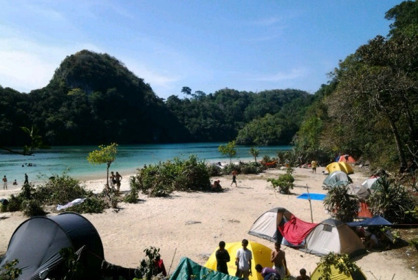 Suasana Pulau Sempu