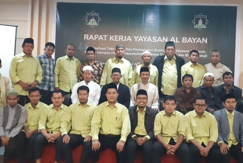 Suasana Raker 2020 yang diadakan oleh Yayasan Al Bayan Hidayatullah Makassar.
