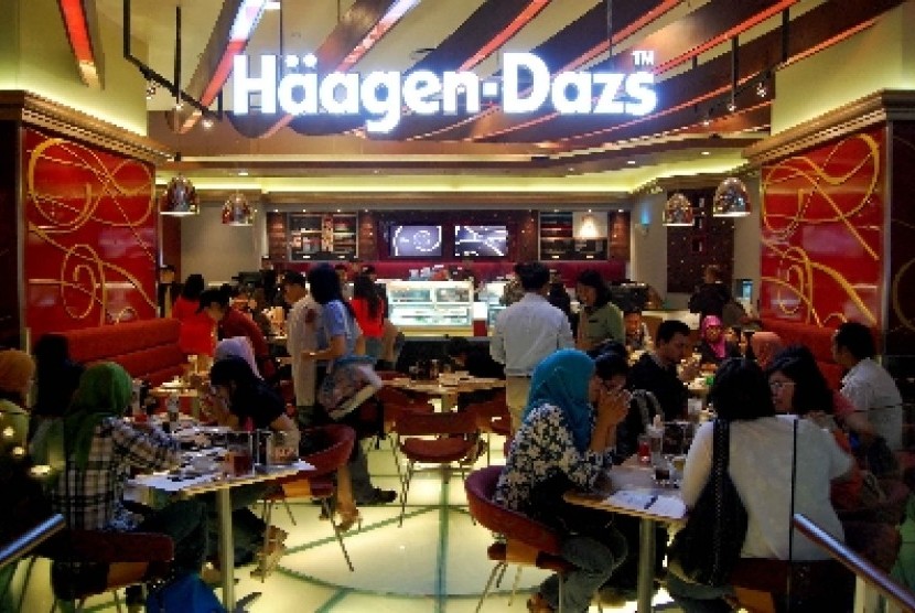 Suasana restoran ice cream Haagen Dazs di Pasific Place, Jakarta.