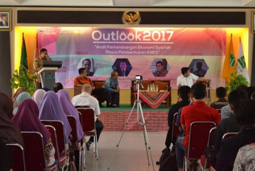 Suasana Seminar  Outlook 2017  di Kampus STEI SEBI Depok, Jawa Barat, Selasa (27/12/2016).
