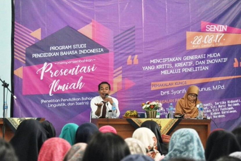 Suasana seminar presentasi ilmiah bertajuk “Menciptakan Generasi Muda yang Kritis, Kreatif, dan Inovatif melalui Penelitian” di kampus Unindra Jakarta, Senin (28/8).    