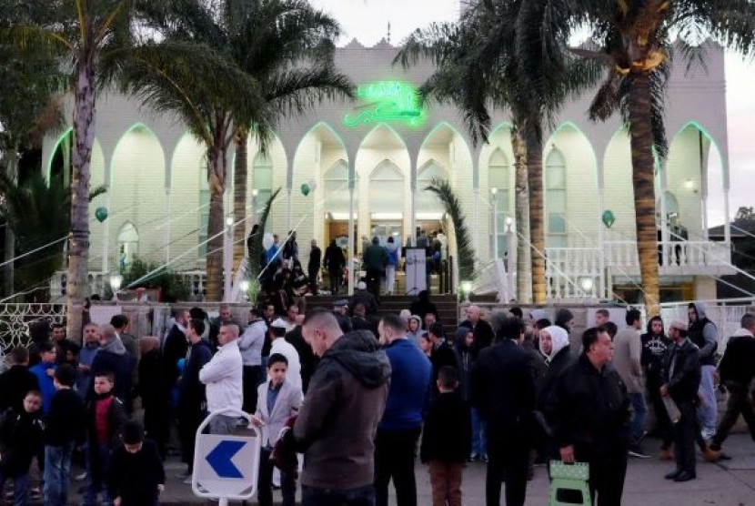 Suasana setelah shalat Subuh di masjid Lakemba, New South Wales, Australia. Asosiasi Muslim Lebanon di Sydney Diminta Izinkan Wanita Terlibat dalam Organisasi