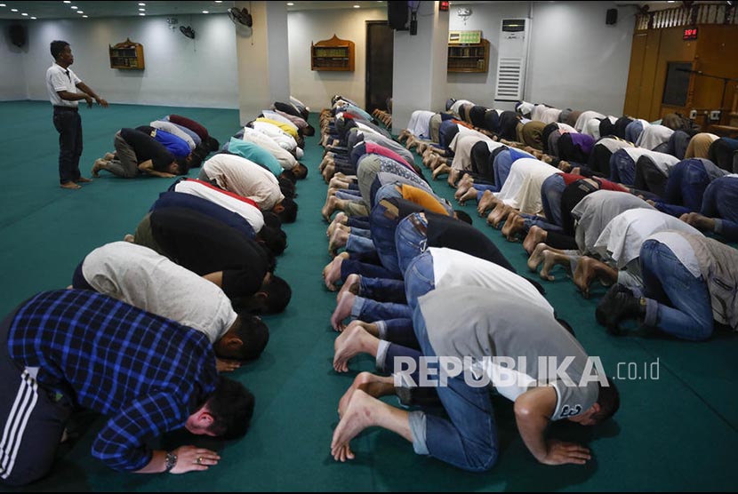 Badan Remaja Masjid: Umat Tetap Shalat Jamaah tapi Waspada.