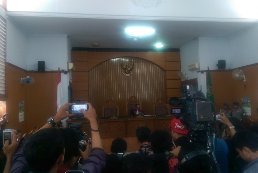 Suasana sidang gugatan praperadilan Budi Gunawan di Pengadilan Negeri Jakarta Selatan, Senin (2/2)