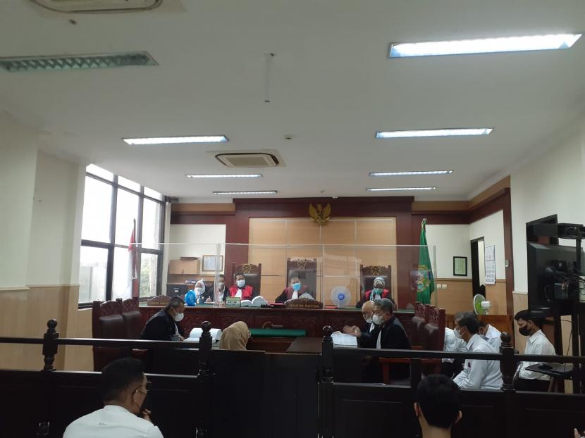 Suasana sidang kebakaran Lapas Kelas 1 Tangerang dengan agenda keterangan saksi ahli di PN Tangerang, Selasa (19/4/2022). LBH menyampaikan laporan dugaan pelanggaran HAM dalam sidang Lapas Tangerang.