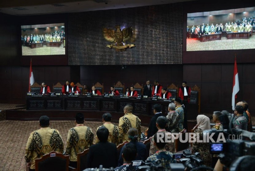 Suasana sidang Perselisihan Hasil Pemilihan Umum (PHPU) Presiden dan Wakil Presiden 2019 di Gedung Mahkamah Konstitusi, Jakarta, Kamis (27/6/2019).