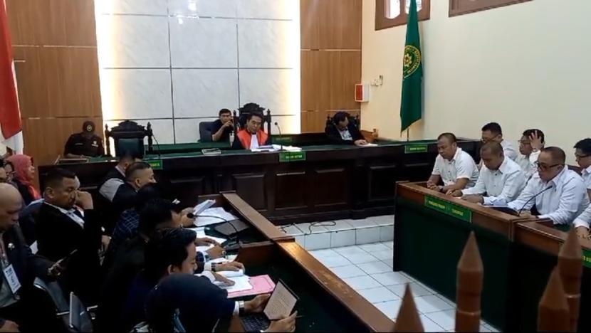 Suasana sidang praperadilan kasus pembunuhan Vina dan Eky di Cirebon tahun 2016 di Bandung, Jawa Barat.
