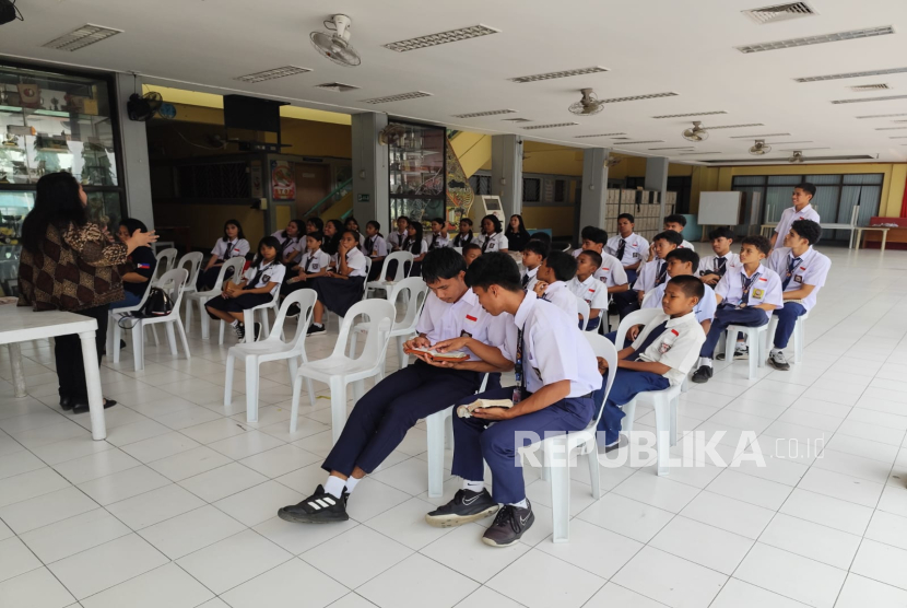 Suasana siswa Skeolah Indonesia Davao Filipina.