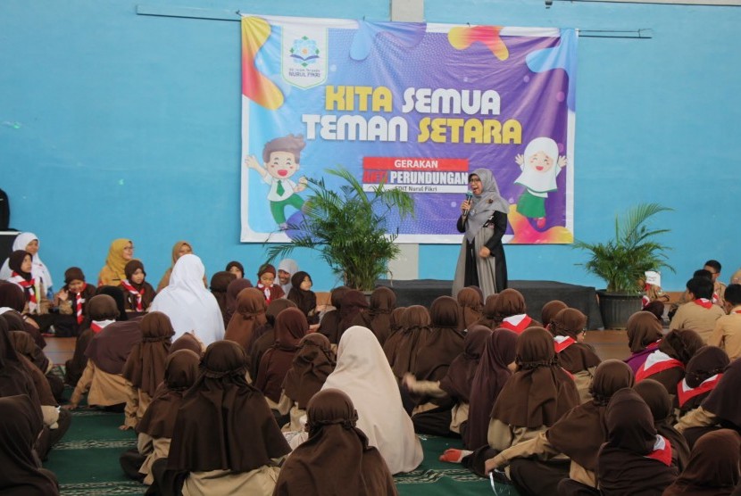Suasana sosialisasi sekolah ramah anak di SDIT Nurul Fikri Depok.