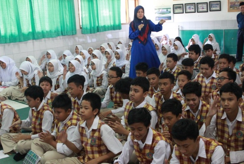 Suasana stadium general Penguatan Pendiidikan Karakter (PPK) yang digelar SMP Bosowa Bina Insani, Bogor.