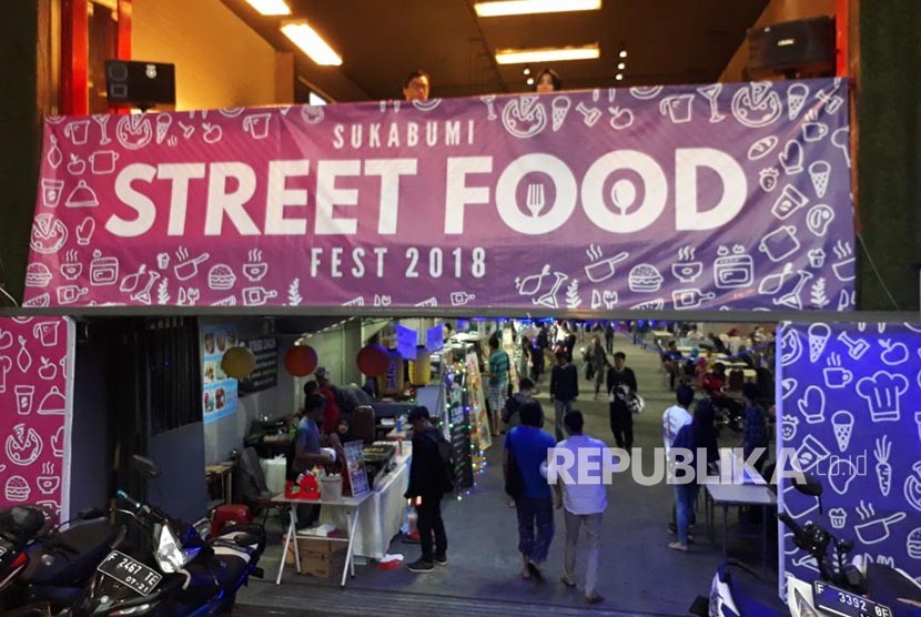 Sukabumi Street Food Fest 2018 di Garden City Jalan RE Martadinata.