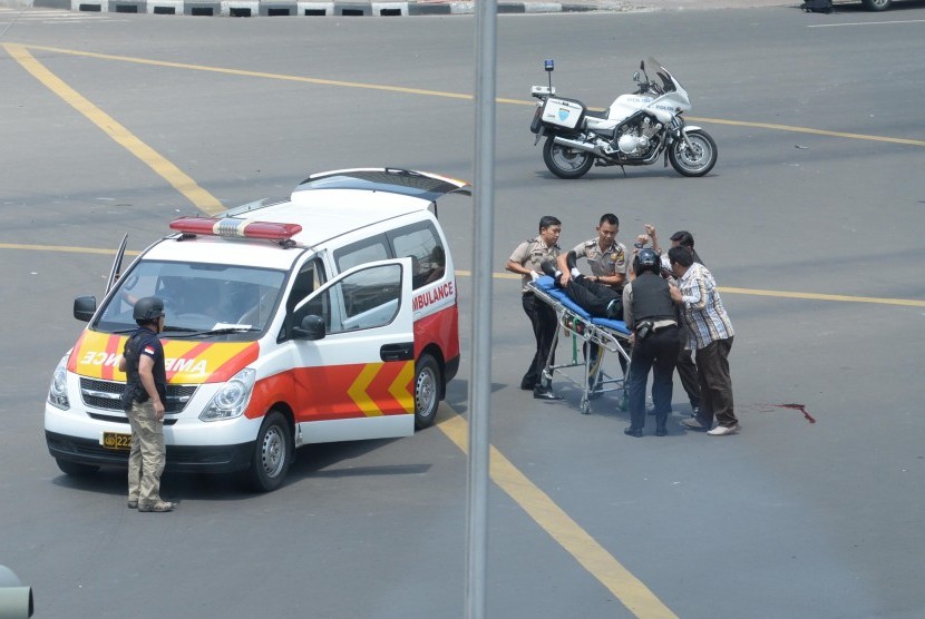 Suasana terjadinya bom di Sarinah, Jakarta, Kamis (14/1). 