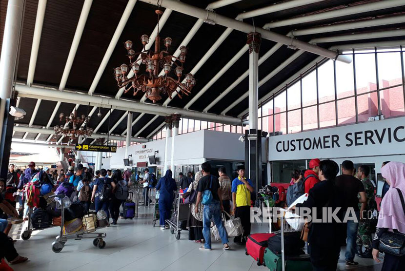 Suasana Terminal Keberangkatan 1B Bandara Soekarno-Hatta, Tangerang, Banten, jelang lebaran 2017, Senin (19/6). 
