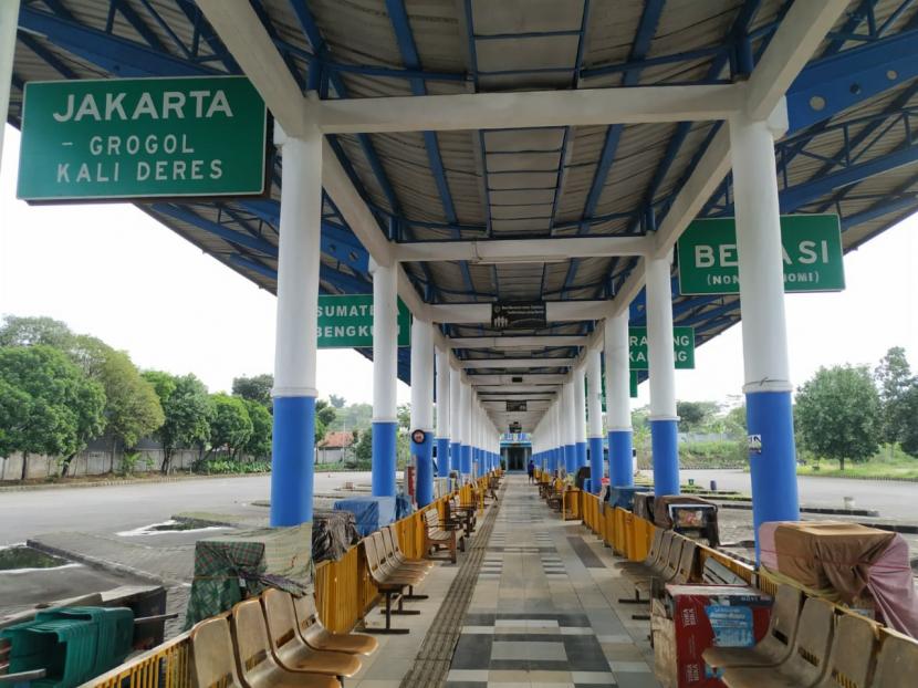 Suasana Terminal Tipe A Indihiang, Kota Tasikmalaya, Selasa (12/5)